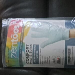 Zentoes gel moisturizing gloved for rough dry hands